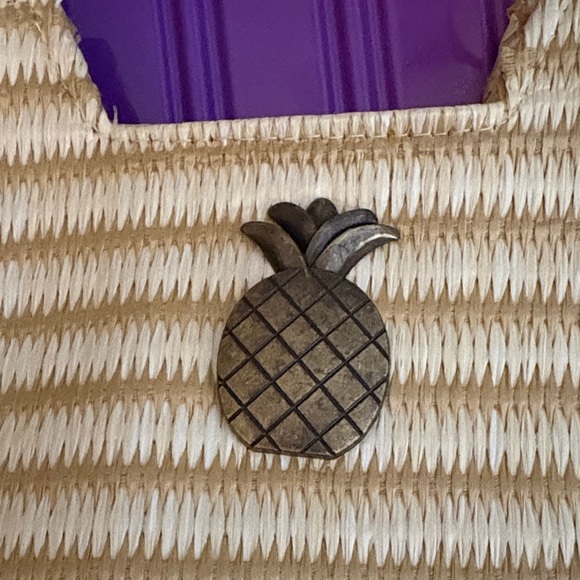 Sun 'N' Sand - Picture 2 of 6